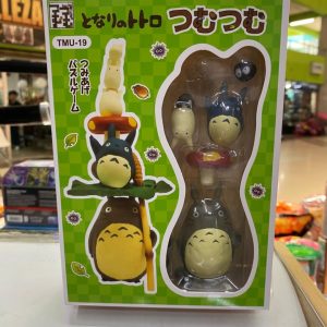 Mini set de figuras de Totoro armables en varias posiciones