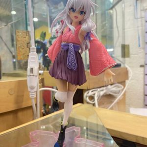 Figura Elaina Edición de Pie