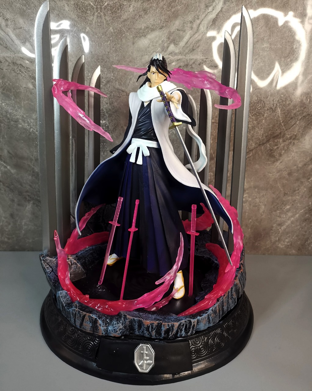 Figura PREMIUM Byakuya Kuchiki Edici贸n con Bankai