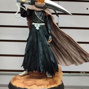 Figura PREMIUM Ichigo Kurosaki Edición con Capucha 33CM