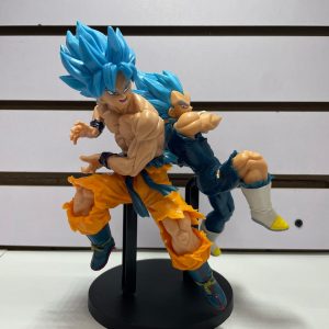 Figura Gokú + Vegeta Blue  Edición Atacando 30cm