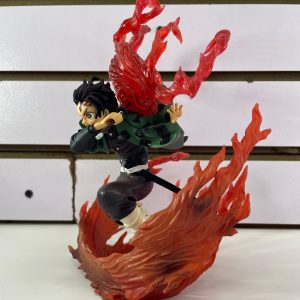 Figura Tanjiro Edición  Envuelto en Llamas 22cm